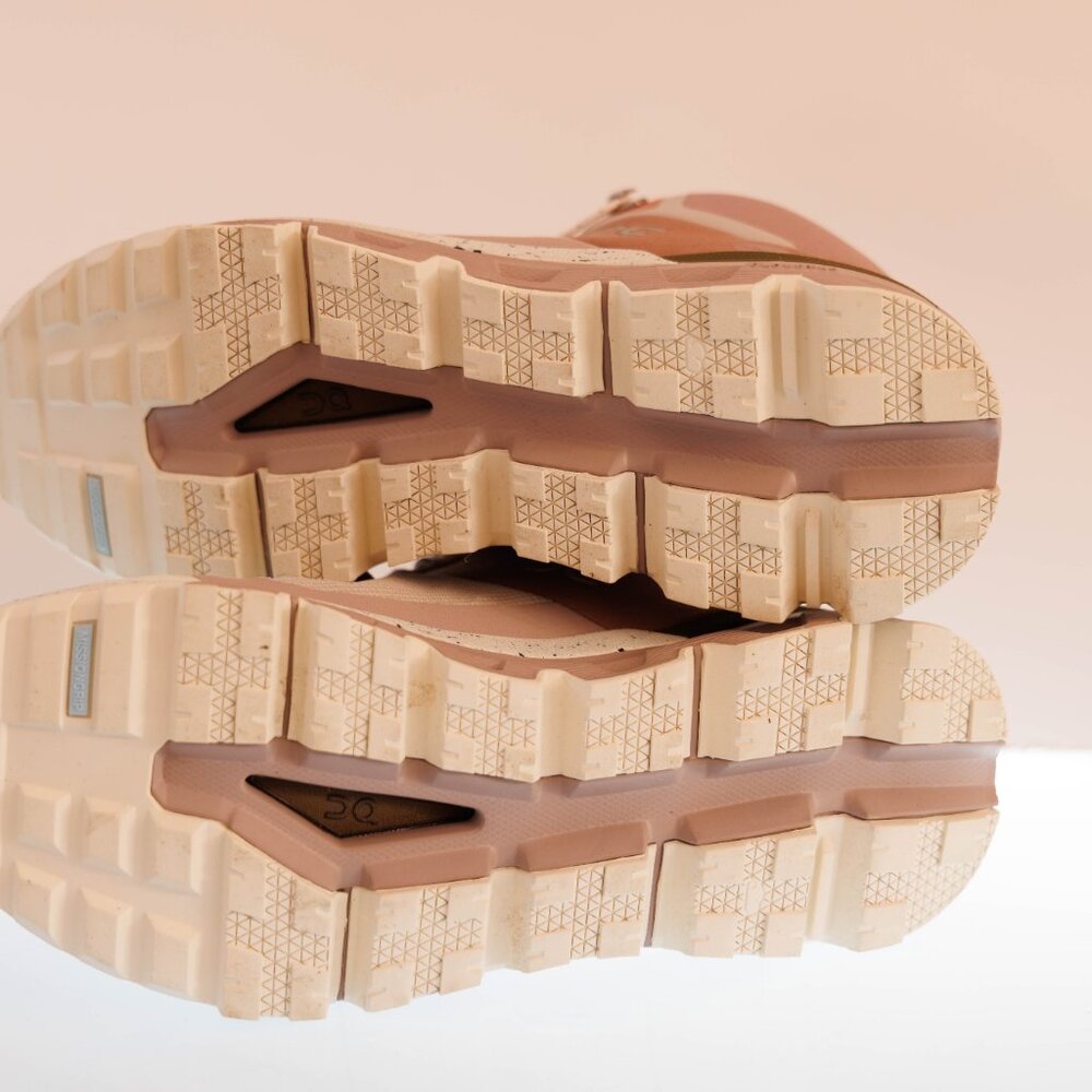 ON Running Cloudtrax Running Sneakers Size 8 Wome… - image 2